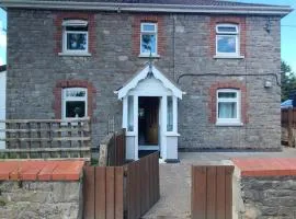 Oakwood Airport Accommodation