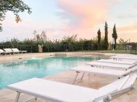Bordona Hillside Retreat - Panoramic Cottage with Pool