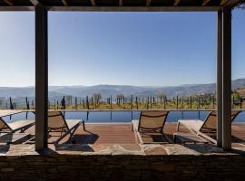 Casa da Quinta de Santa Cruz - Douro Valley - by MET, hotel near Vila Real Airport - VRL, Peso da Régua