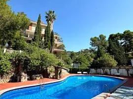 Cau de Serra "Tu refugio en la naturaleza"