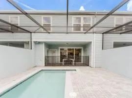 Family 5BR Retreat w Private Splash Pool