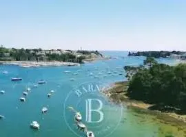 AU BORD de MER AU COEUR DE LA STATION bon emplacement joli duplex contemporain tout equipe 50m2
