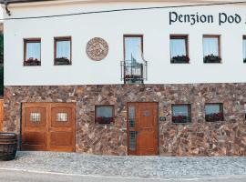 Penzion Pod Zámkem, hotel v Čejkovicích