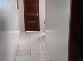 Apartamento mobiliado bem localizado na Augusto Montenegro