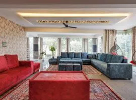 Rustica Villa By StayJade 2 PrivatePools 7BHK