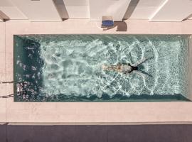 Mossa Concept Villas - heated pool- 200 m from the beach – hotel w mieście Daratso