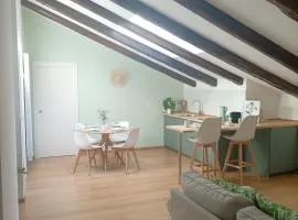 Loving My Rooms 1 - Deliziosa Mansarda in Centro