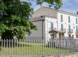 Gran sasso white house