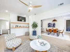 1 Mi to Dtwn Family Home in San Antonio!