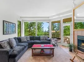 Frosty Summit Condo at Mount Bachelor Village Resort with Pool and Hot Tub
