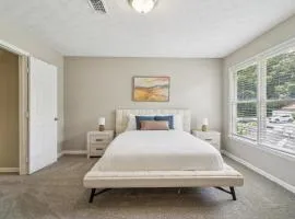 Rex Townhomes 2421a I Spacious 2 Bed 25 Bath