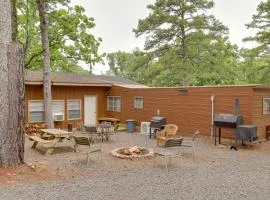 Greers Ferry Lake Escape Cabin with Pool Access