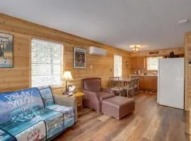 1 Mi to Greers Ferry Lake Cabin with Pool Access