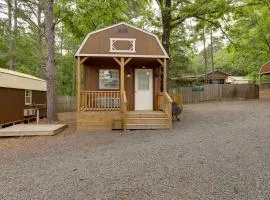 Romantic Escape in Greers Ferry Less Than 1 Mi to Lake