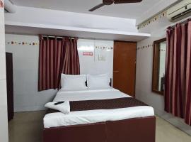 999 Hotel at Budget - Thoraipakkam, hotel v destinaci Čennaí