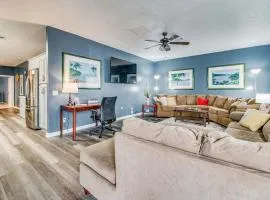 Private Patio & Close to Beach Coastal Cottage