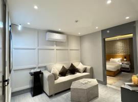 The Khushi Hotel And Resorts，位于穆里的酒店