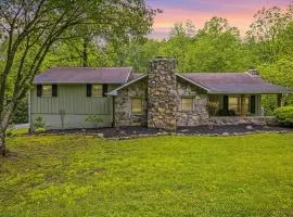 Creekside Rest by Venture Smoky Mountains