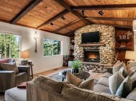 Geraldine Drive by AvantStay Hot Tub Views Walk to Trails Game Room