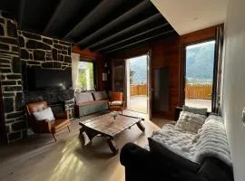 Chalet Otsoak Chalet privé 3 chambres 6 personnes avec grande terrasse, garage couvert, vue montagnes à St Lary village