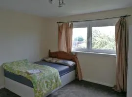 Glasgow Double Room Free Parking