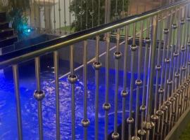 Luxray Night House, chalet de monta&ntilde;a en Taif