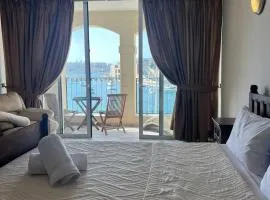 Front Row Seafront House with Dreamy Valletta and Harbour Sunset Views
