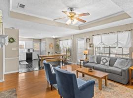 10 Mins to Tiger Stadium South Burbank Bungalow, hotel i Baton Rouge