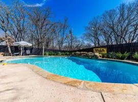Dome Manor 2 Game Rooms Hot tub Pool