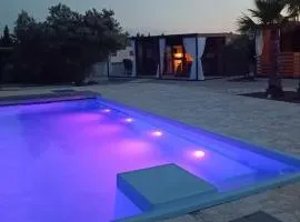 Family-friendly apartments with swimming pools Pirovac, Sibenik - 24497
