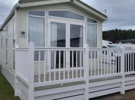 Northern Light Villa, forest, beach and bubbles