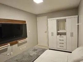 Apto 2 Quartos com Suíte, Garagem, 300m da Praia