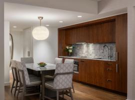 The Ritz-Carlton Residences, Waikiki Beach Hotel, hotel v Honolulu