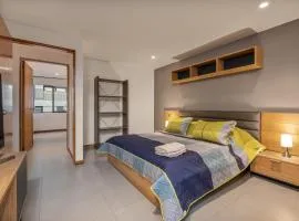 beautiful 2 bedroom luxury condo in Provenza