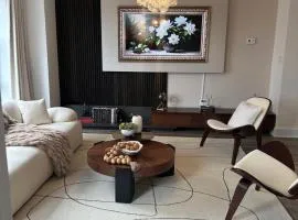The Monroe Elegant 2br2ba Downtown Stamford