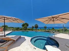 Luxury Oceanfront Villa with Heated Pool, Jacuzzi, AC, BBQ, Starlink Wi-Fi, Chef's Kitchen, Staff Included, Mountain Views, Near El Quemaito, San Rafael, and Los Patos Beach