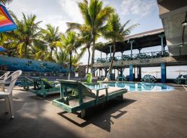 Hotel Playa Paraíso, hotel v destinaci Monterrico