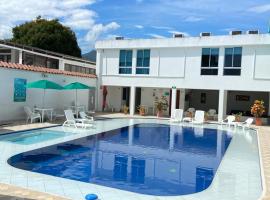 HBD Melgar, hotel met hottubs in Melgar