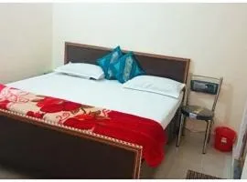 HOTEL !Ajay Palace! Near Ram Janam Bhoomi - Providing Air Conditioned Rooms With Free Wi-fi Facility - Best Budget Hotel In Ayodhya