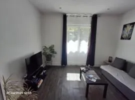 Appartement "les tournesols" 1er étage 2ch avec parking à Lurs