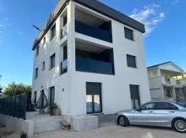 Apartmani Vir