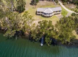 Lakeside Retreat