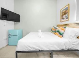 Room 2 Stylish Escape by Calle Cerra Art