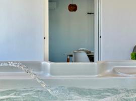 Oliva Naxos Apartments, hotel in Naxos Chora