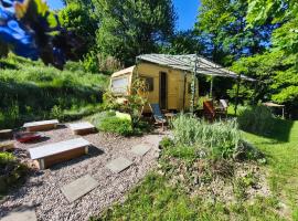 Ekokemp Lipa, glamping site in &Scaron;tiavnick&eacute; Bane