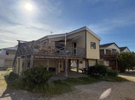 CHALET GRUISSAN 10 Places 4 Chambres CONFORT & VUE sur MER, hotel in Gruissan