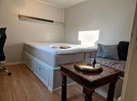 Cozy Basement Apartment in Leknes Shared & Affordable