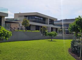 Luxury Villa within Resort, Savudrija, Umag, Istra, hotel din Savudrija