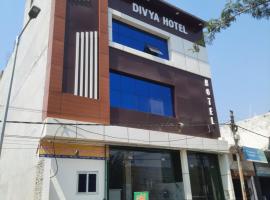 Hotel Divya, hotel v destinaci Bareilly