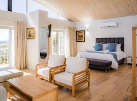 Cape Joy - BRAND NEW luxury villa just rolled out in Cape Town, Plattekloof, luksushotel i Plattekloof